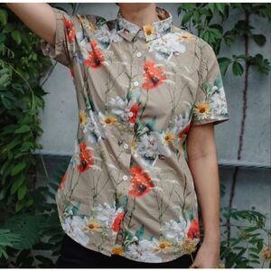 Wildfang The Essential Short Sleeve Floral Button Up Shirt
